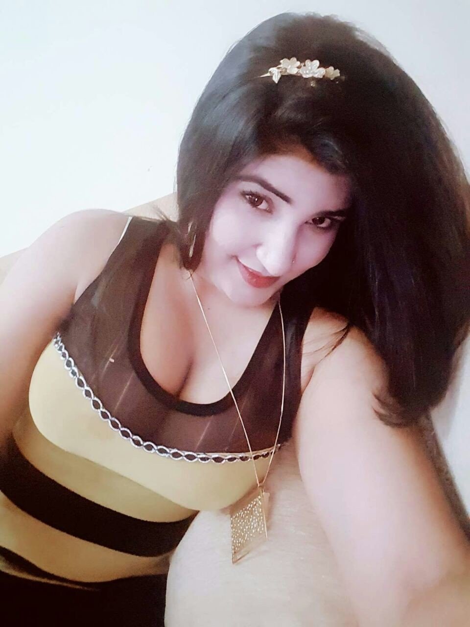 Bidhan Nagar Call Girl Naina